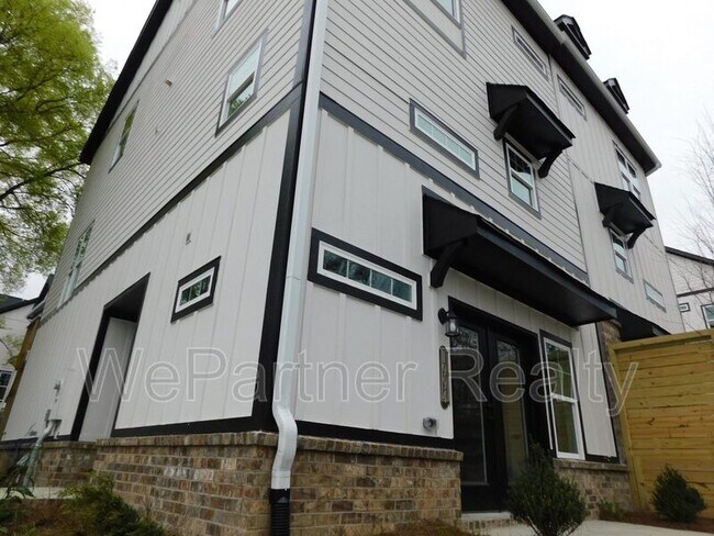 Building Photo - 1994 Main St NW