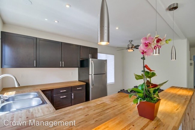 Foto del edificio - 1053 Sapphire St