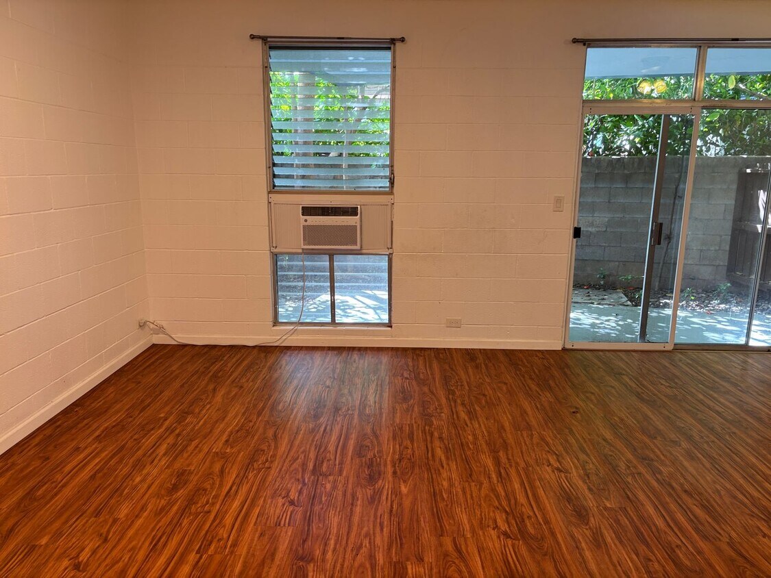 Foto principal - Moiliili/University - Date St - 3 Bdrm/1.5...