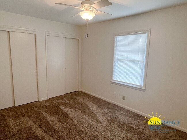 Foto del edificio - Nice 2-Bedroom Home in the Heart of Pensac...