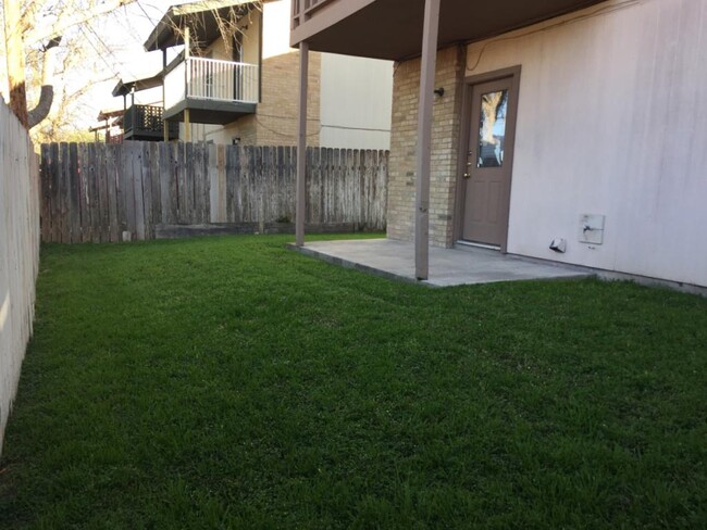 Building Photo - 209B Fletcher Dr, Del Rio, TX 78840
