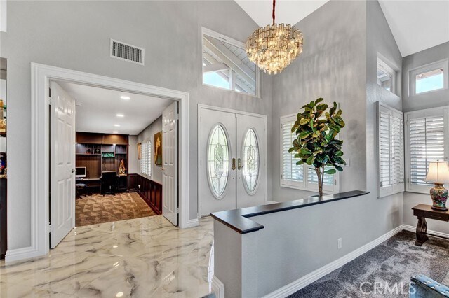 Building Photo - 7246 E La Cumbre Dr