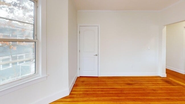 Foto del edificio - 391 Linwood Ave