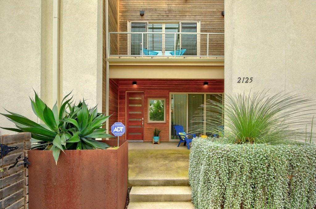 Primary Photo - 2125 Garcia St