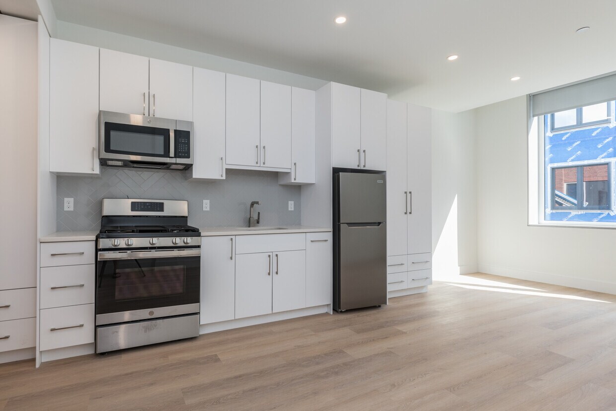 Foto principal - 1126 Harrison Ave