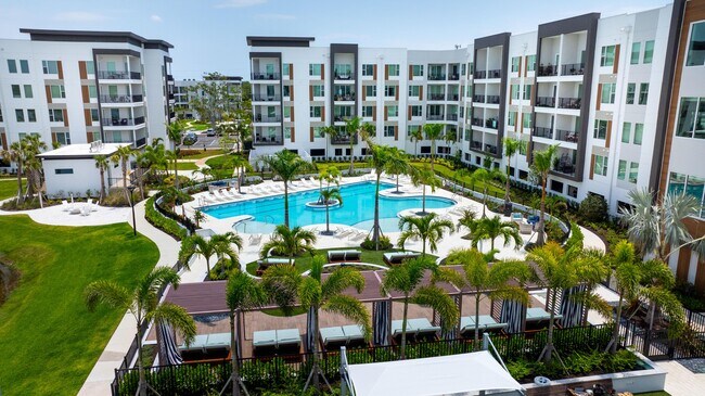 Building Photo - Arya