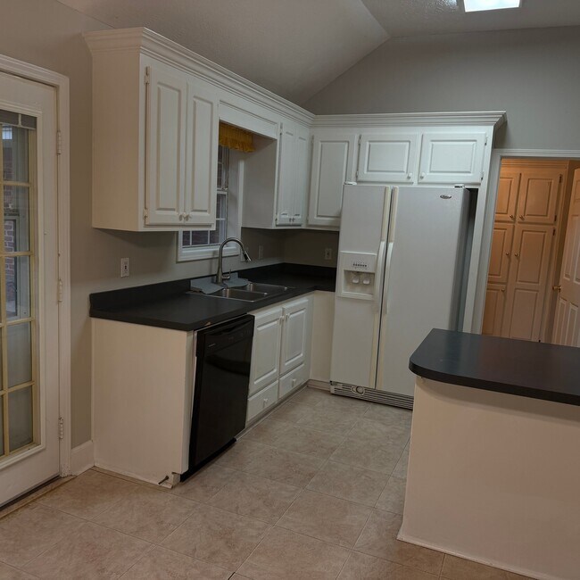 Building Photo - 306 Farmers Cove