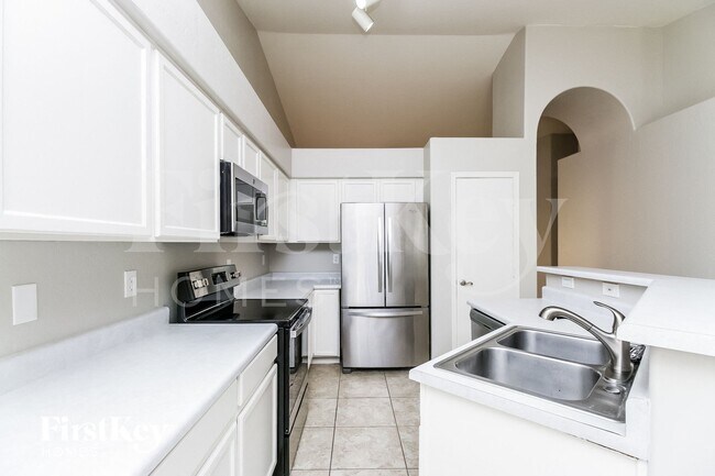 Foto del edificio - 902 S Ithica St