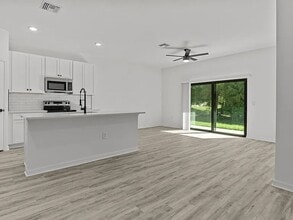 Building Photo - 1141 Edgerton Ave