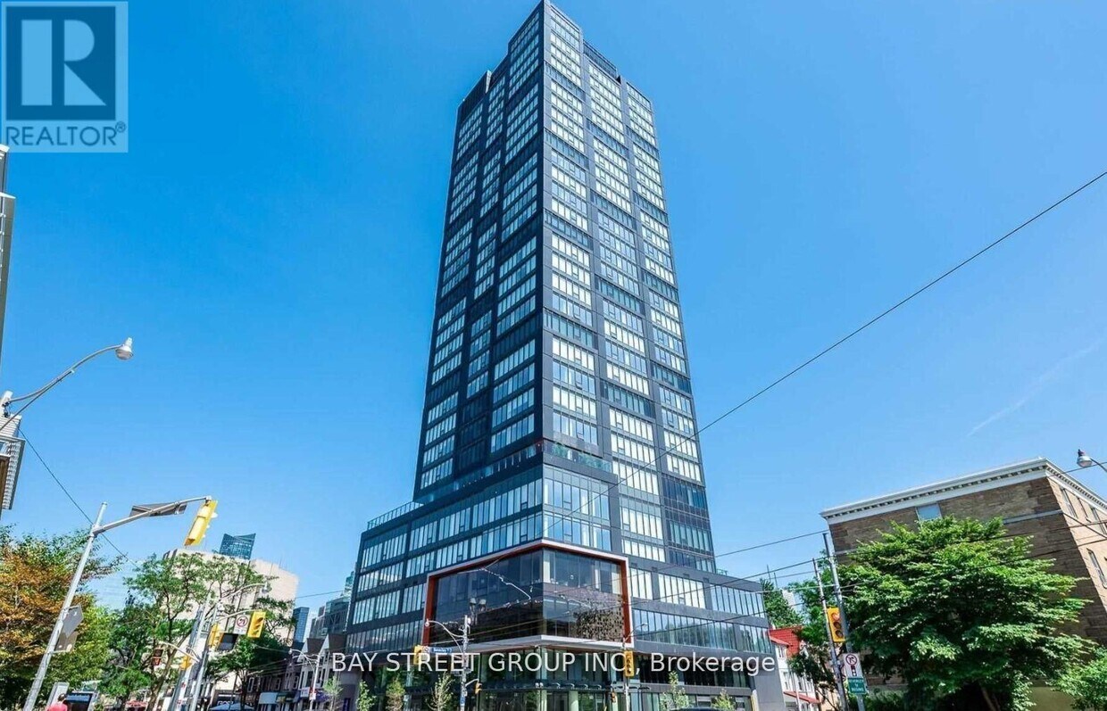 Photo principale - 203-1203 College St