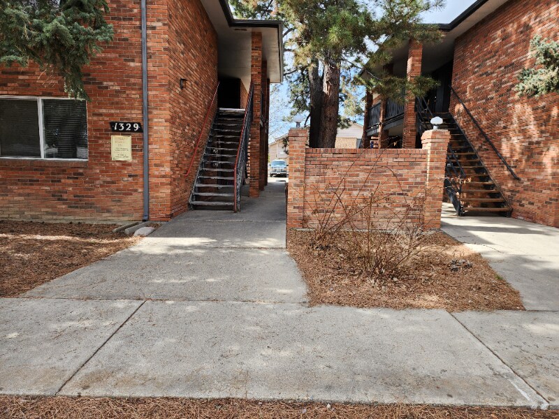 1329 Vivian St Unit 202, Longmont, CO 80501 Room for Rent in Longmont