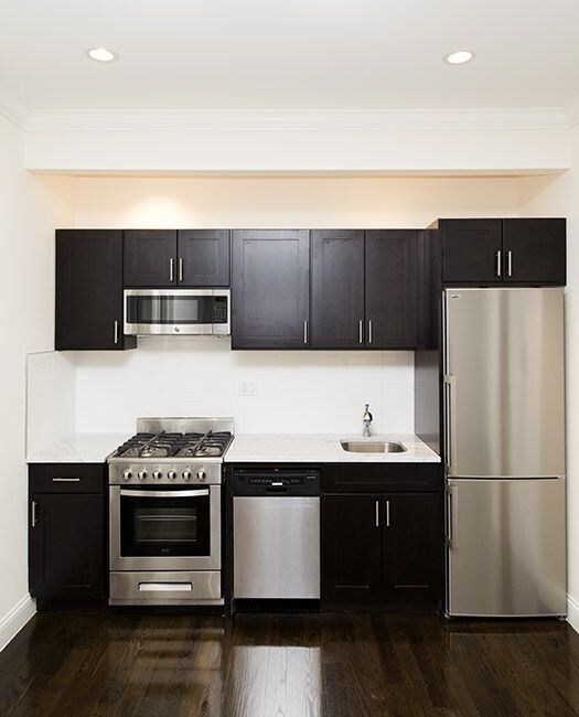 Primary Photo - 358 E 55th St