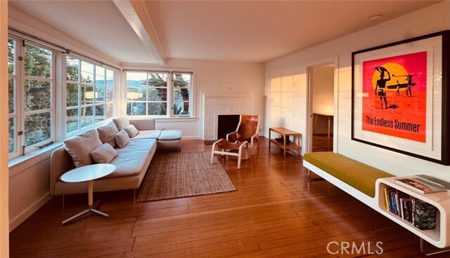 Foto del edificio - 645 Thalia St