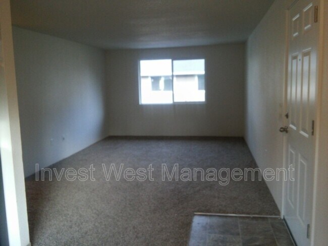 Foto del edificio - 2009 Norris Rd
