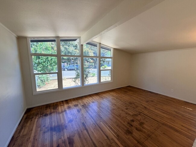 Building Photo - 7175 Webb Dr SE