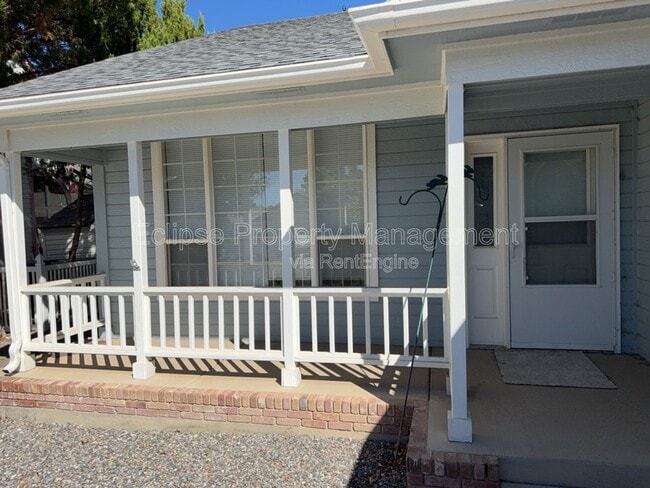 Photo - 714 E Harbor Cir House