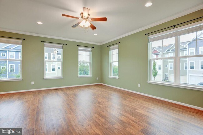 Building Photo - 114 Jitterbug Wy