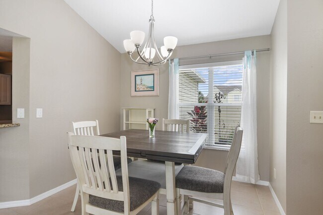 Foto del edificio - Available June! - Cozy 2/2 Villa in Naples...