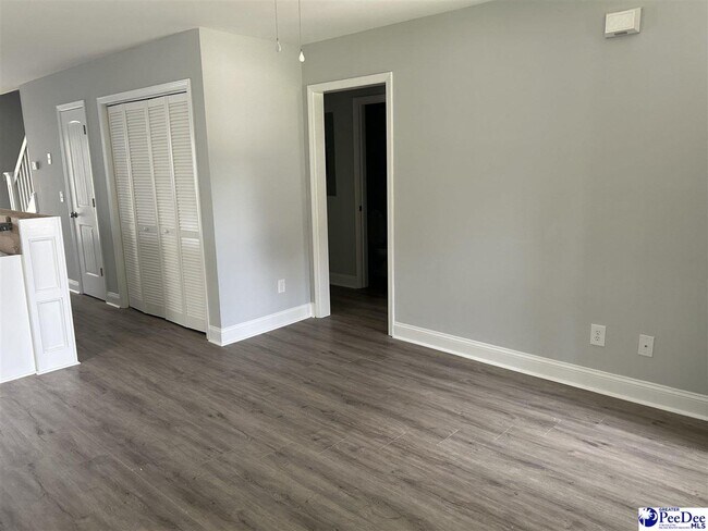 Foto del edificio - 3713 Breckridge Cir