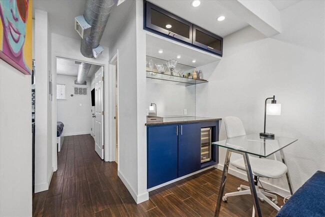 Foto del edificio - 1510 W 6th St