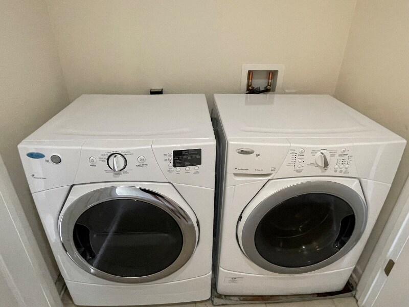 Foto principal - 843 Black Cherry Dr S