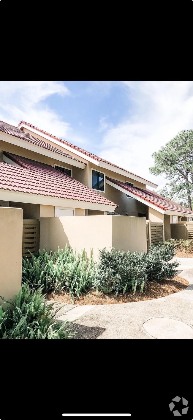 Building Photo - 5105 Beachwalk Pl