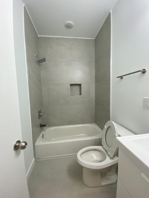 667 N 52nd St Unit 3, Philadelphia, PA 19131 Room for Rent in