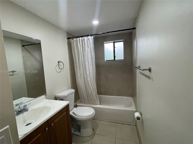Foto del edificio - 8730 SW 133rd Avenue Rd