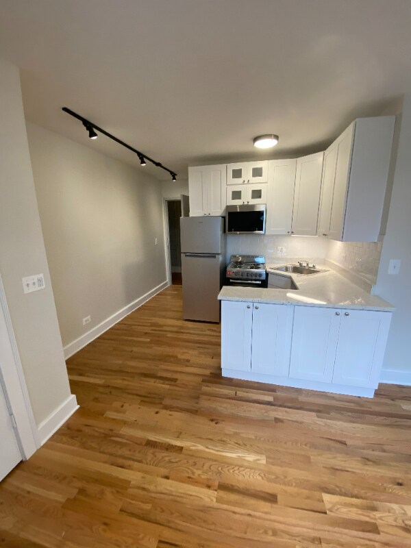 Foto del edificio - 4526 N Sheridan Rd
