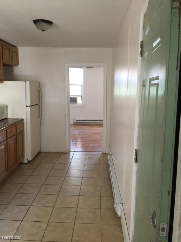 Building Photo - 517 N 38th St