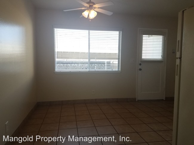 Building Photo - 728 Bellarmine Dr