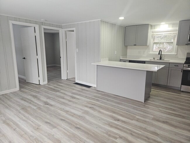 Building Photo - 3 Aspinet Rd