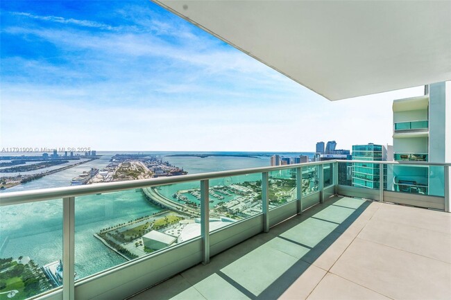Foto del edificio - 900 Biscayne Blvd