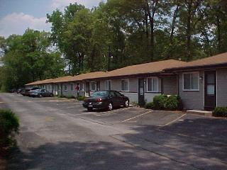 Primary Photo - Creekwood Apartments