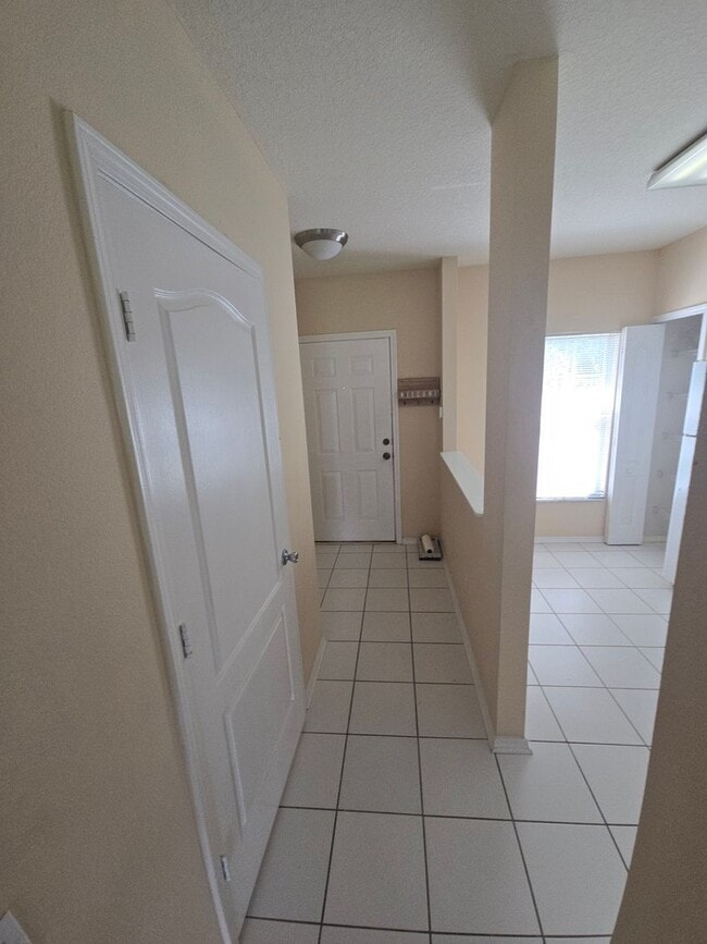 Photo - 2-Bedroom, 2.5-Bathroom Townhouse in Zephyrhills
