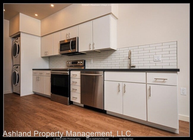 Building Photo - 1574 Myers Ln