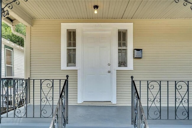 Photo - 2426 Eagle St Apartment