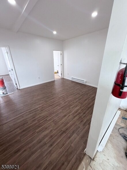 Foto del edificio - 1165 E State St