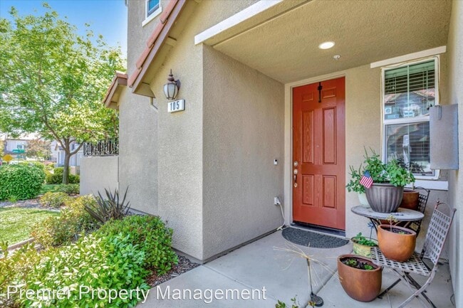 Foto del edificio - 3 br, 3 bath House - 105 CEZANNE LN.