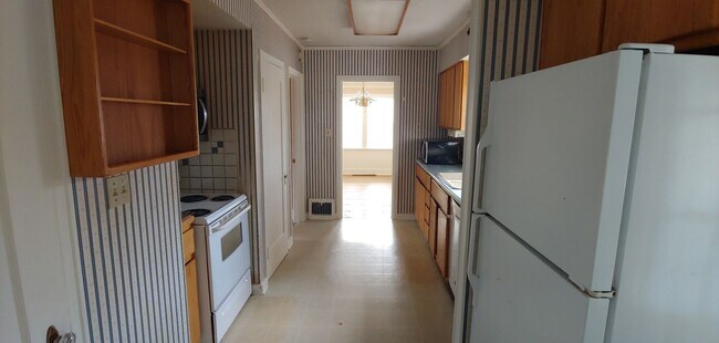 Foto del edificio - Charming 3 bedroom, 1.5 bathroom 1,448 sq....