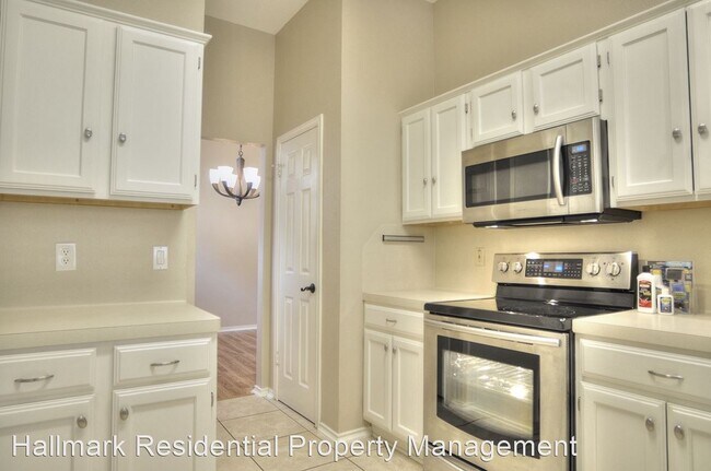 Foto del edificio - 3 br, 2 bath House - 8807 Lost Woods