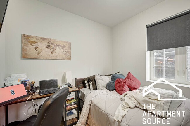 Foto del edificio - 2512 N Halsted St