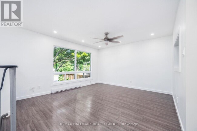 Building Photo - 15 Banner Rd