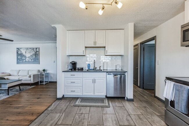 Foto del edificio - 3525 S Bannock St