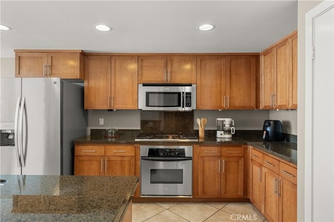 Building Photo - 400 W Ocean Blvd