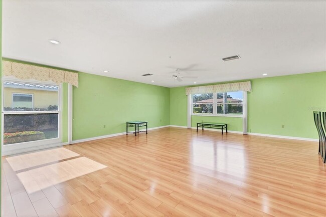 Foto del edificio - 3712 Hampshire Ln