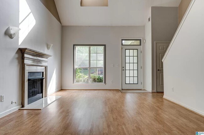 Building Photo - 1505 Savannah Park