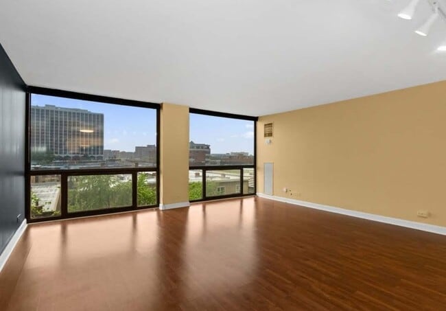 Foto del edificio - 4343 N Clarendon Ave