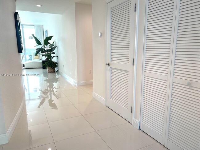 Foto del edificio - 7928 East Dr