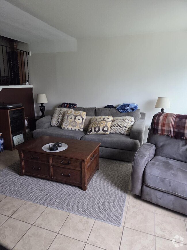 Building Photo - 412 Brandywine Ct